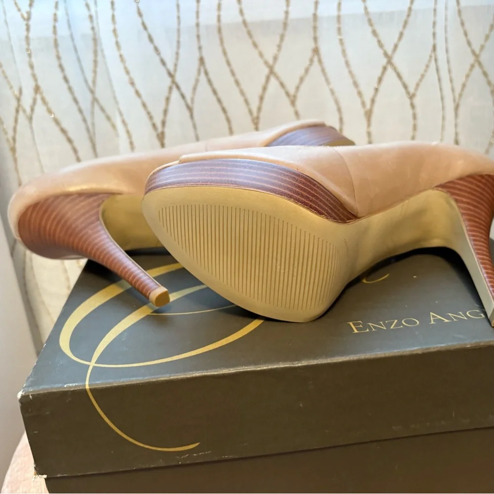 Enzo Angiolini Easully Leather Platform Pumps size 8.5 new with Box